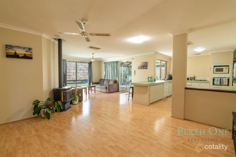 Property photo of 52 Brougham Crescent Orelia WA 6167