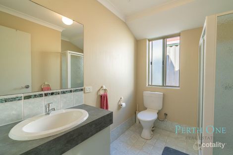 Property photo of 52 Brougham Crescent Orelia WA 6167