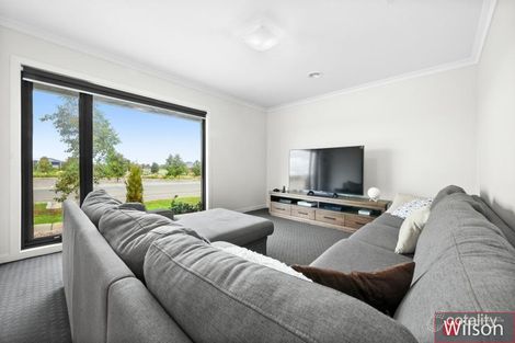 Property photo of 1 Yates Street Lucas VIC 3350
