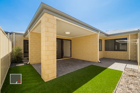 34c Kemp St, Pearsall, WA 6065