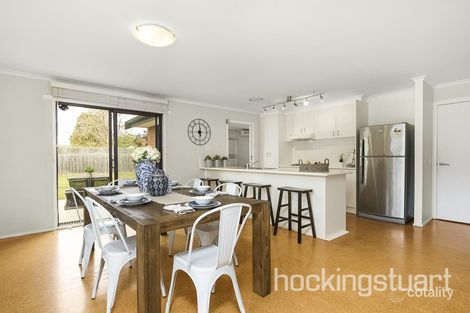 Property photo of 2 Nickson Court Seaford VIC 3198