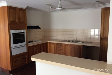 Property photo of 4/5 Jarrah Crescent Ocean Shores NSW 2483