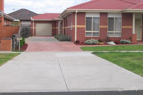 3 Raglan St, Avondale Heights, VIC 3034