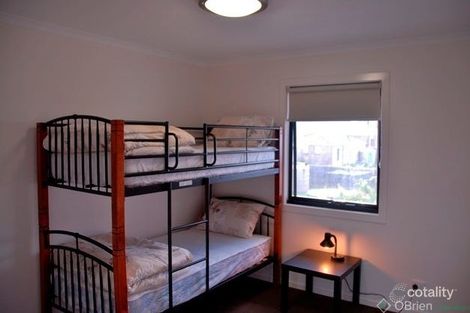 Property photo of 7 Pobblebonk Place Cowes VIC 3922
