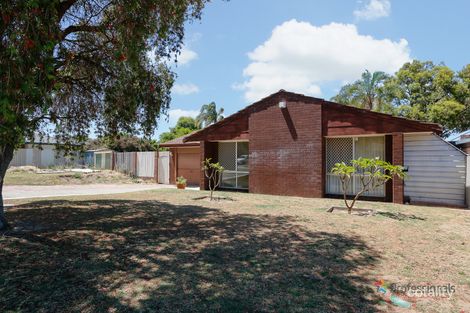 Property photo of 6 Hawley Place Marangaroo WA 6064