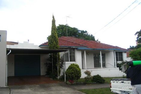 Property photo of 2 Lowana Place Beverly Hills NSW 2209
