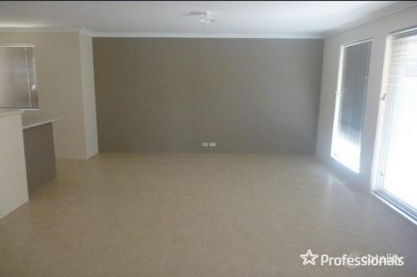 7 Barber Pl, Riverton, WA 6148