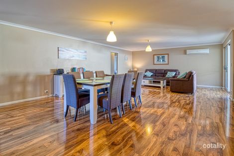Property photo of 8 Cypress Brace Dunsborough WA 6281