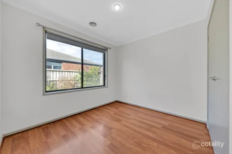 Property photo of 23 Emperor Parade Tarneit VIC 3029