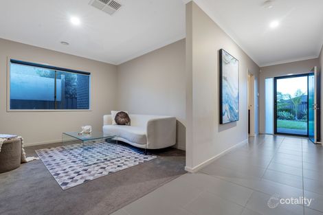 Property photo of 14 Crathe Close Roxburgh Park VIC 3064