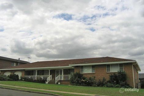 28 Benghazi St, Bossley Park, NSW 2176