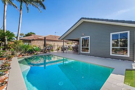 Property photo of 8 Bowerbird Place Burleigh Waters QLD 4220