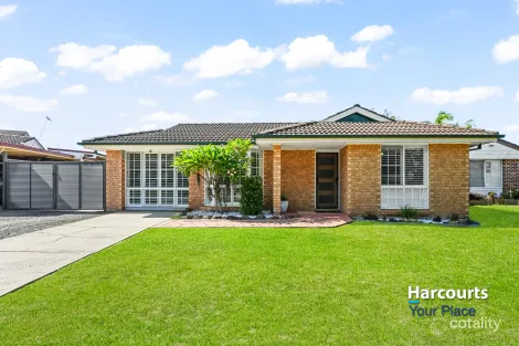 Property photo of 17 Barnard Crescent Oakhurst NSW 2761