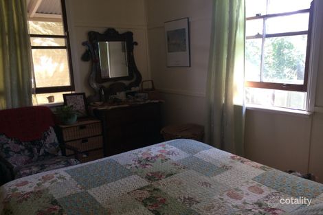 Property photo of 122 Pine Street Wynnum QLD 4178