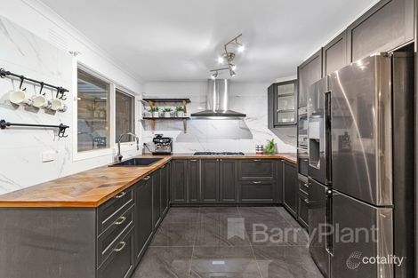 Property photo of 6 Maringa Close Wantirna South VIC 3152