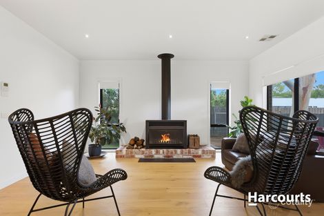 Property photo of 2/8 Gamble Avenue Berwick VIC 3806