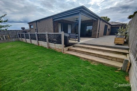 Property photo of 4 Della Close Doreen VIC 3754