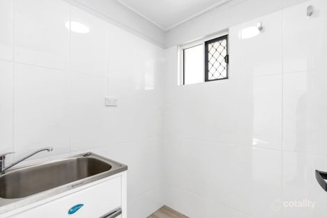 Property photo of 39 Bathurst Drive Bentley Park QLD 4869