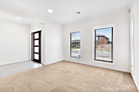 Property photo of 32 Ashwell Avenue Williams Landing VIC 3027