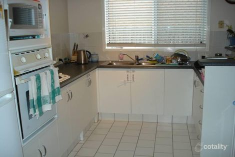 Property photo of 2/8 Kenny Drive Labrador QLD 4215