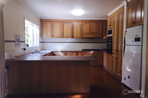 Property photo of 27 Kwinana Street Glen Waverley VIC 3150