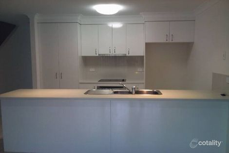 Property photo of 2 Marks Drive Varsity Lakes QLD 4227