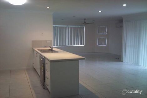 Property photo of 2 Marks Drive Varsity Lakes QLD 4227
