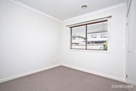 Property photo of 27 Annecy Boulevard Fraser Rise VIC 3336