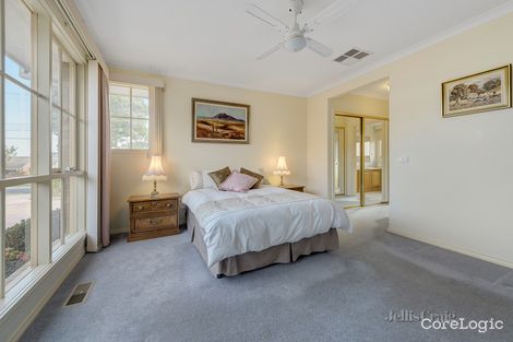 Property photo of 2/23 Ross Street Doncaster East VIC 3109