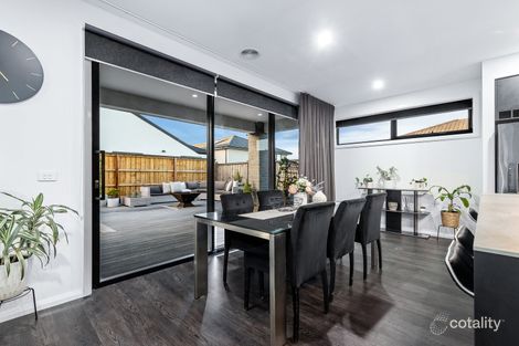 Property photo of 30 Ambleside Way Officer VIC 3809