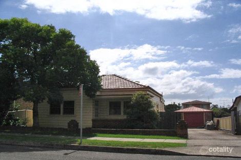 15 Raymond Rd, Thirroul, NSW 2515
