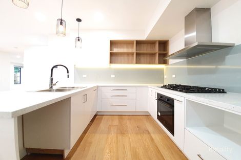 Property photo of 1/3 Tuhans Road Mount Waverley VIC 3149