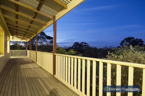 Property photo of 8 Chevron Avenue Cranbourne South VIC 3977