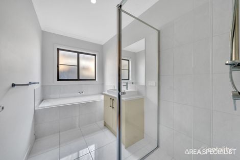 Property photo of 73 Willandra Boulevard Harkness VIC 3337