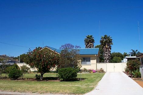 4 Dunkley Rd, Capel, WA 6271