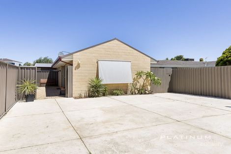 19 Chadstone Rd, Craigie, WA 6025