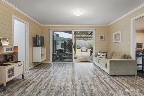 Property photo of 27 Swinburne Avenue Mooroolbark VIC 3138