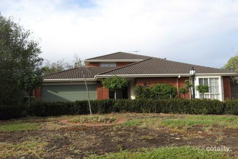 17 Dairy Cl, Sydenham, VIC 3037