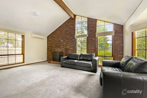 Property photo of 1/851-853 Ferntree Gully Road Wheelers Hill VIC 3150