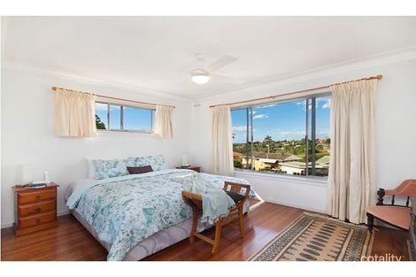 Property photo of 17 Pioneer Parade Banora Point NSW 2486
