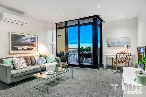 Property photo of 909/283 City Road Southbank VIC 3006