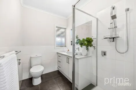 Property photo of 3/4 Reta Close Leopold VIC 3224