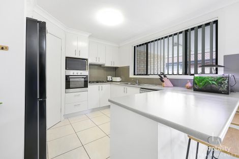 Property photo of 16A Warwick Road Hillvue NSW 2340
