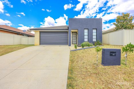 Property photo of 16A Warwick Road Hillvue NSW 2340