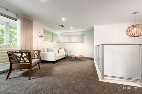 Property photo of 22 Chambered Way Jindalee WA 6036