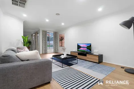 Property photo of 10 Farnborough Place Hoppers Crossing VIC 3029