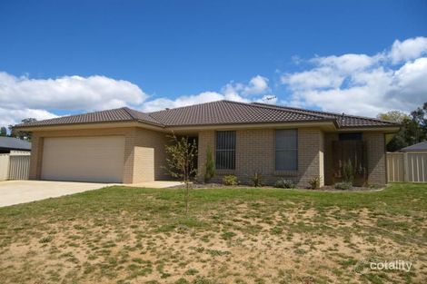 Property photo of 2 Burrows Court Orange NSW 2800
