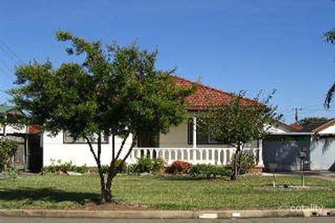 33 Hedges St, Fairfield, NSW 2165