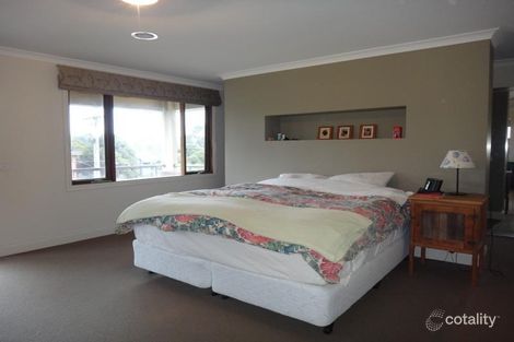 Property photo of 23 Tainton Road Burwood East VIC 3151
