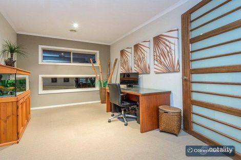 Property photo of 17 Norwich Drive Berwick VIC 3806